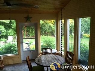 Screened-In Porch