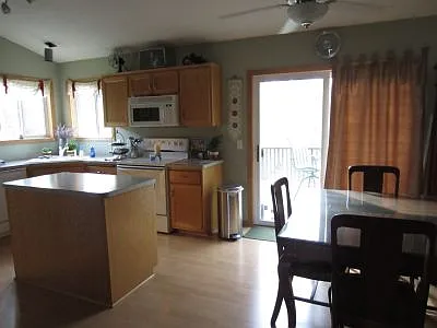 528 Maple Knoll Way NW — Photo 1