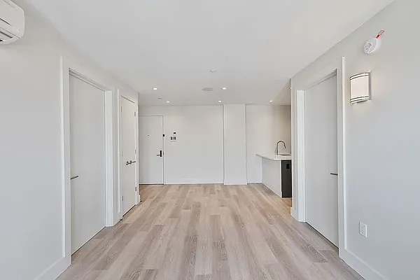Living room, photo 6