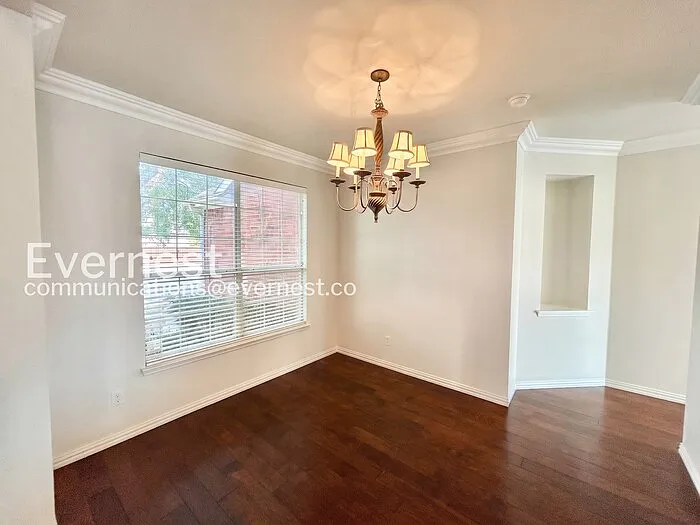 6458 Riverside Dr — Photo 8