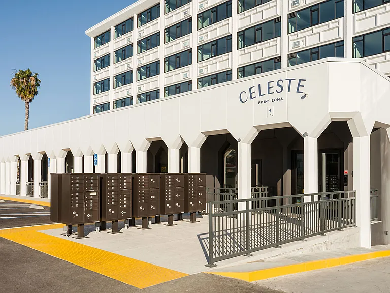Celeste — Photo 74