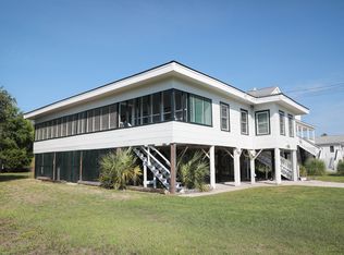 2506 Holmes St, Edisto Island, SC 29438