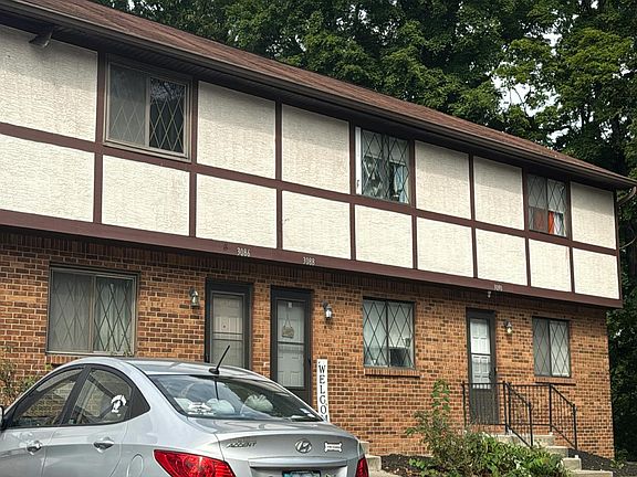 3rd image of 3088 Highcliff Ct