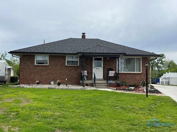 4448 Helmond Ct, Toledo, OH 43611