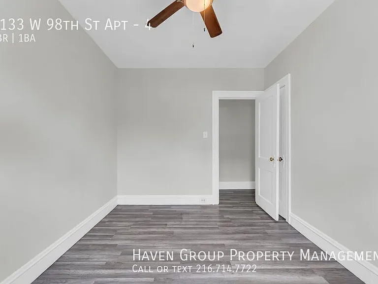 2133 W 98th St #4 — Photo 17