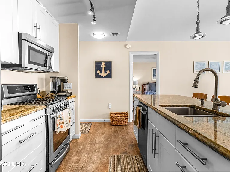 144 Peter Rd — Photo 12