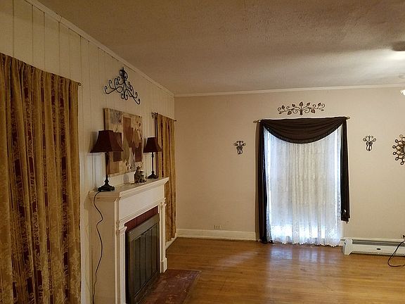 5th image of 823 8th St