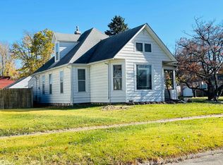 122 Ballard St, West Burlington, IA 52655