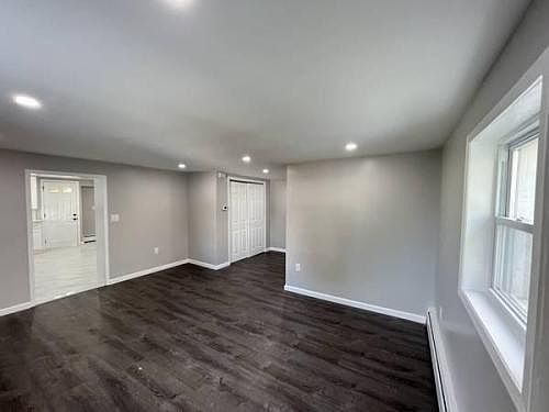 5th image of 274 Mary Lou Ave #1