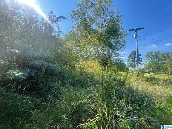 3rd image of 507 County Rd