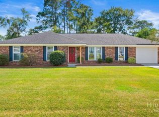 210 Pine Grove Dr, Savannah, GA 31419