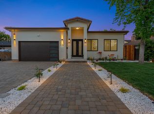 18851 Casa Blanca Ln, Saratoga, CA 95070