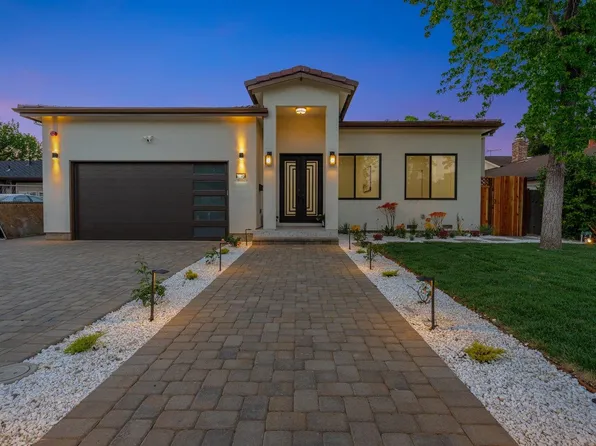 18851 Casa Blanca Ln, Saratoga, CA 95070