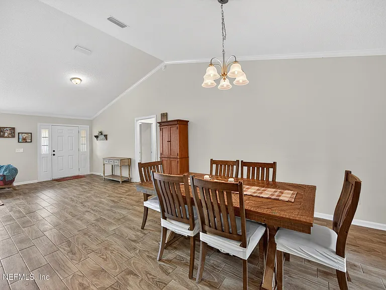 940 State Road 13 N — Photo 13