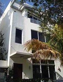 1st image of 3248 NE 15th St