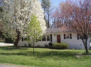 3919 Wood Dale Rd, Chester, VA 23831