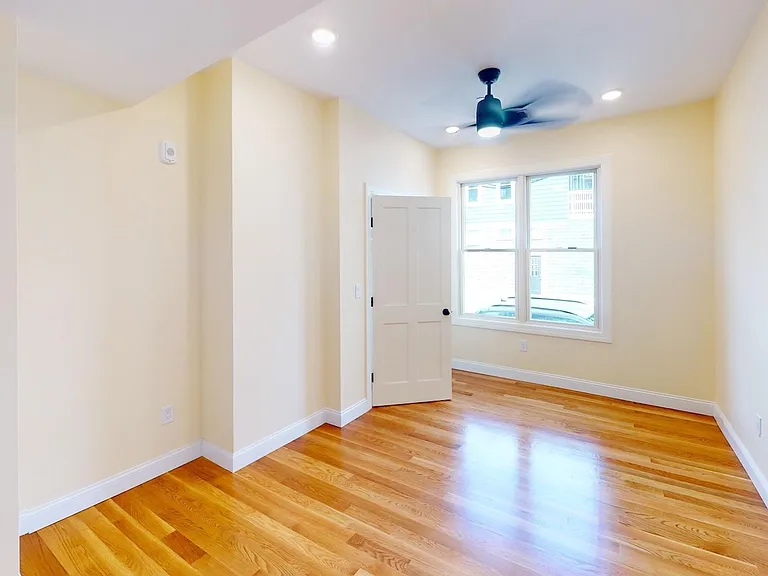 200 L St #1 — Photo 14