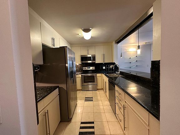 5th image of 720 Gough St APT 28