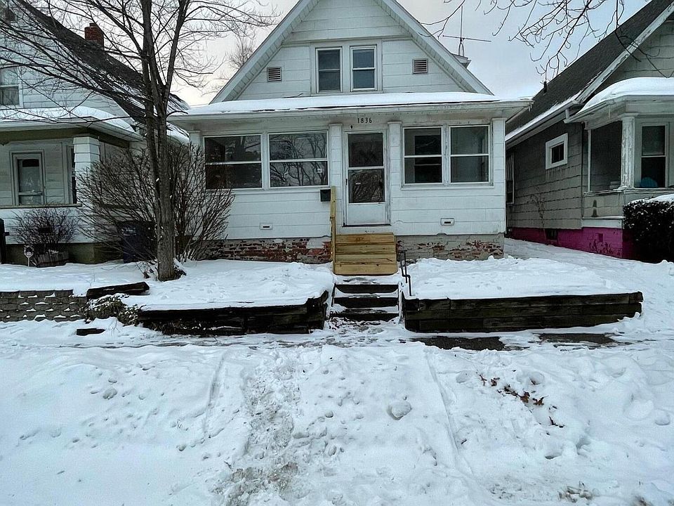 1st image of 1836 Finch St