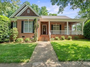 320 Magnolia St, Davidson, NC 28036