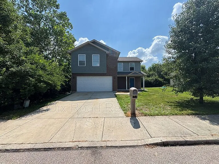100 Kaitlin Way — Photo 3