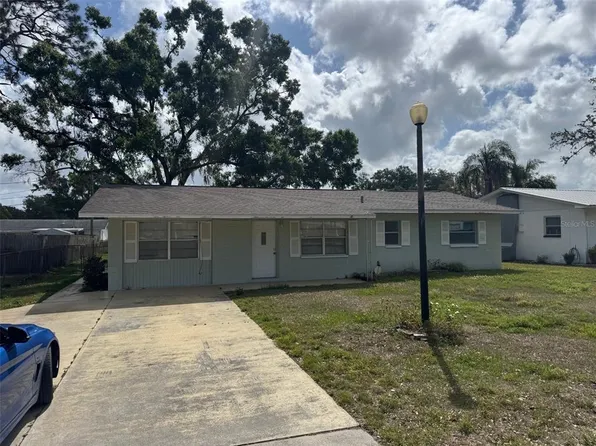 5806 Beech St, Zephyrhills, FL 33542
