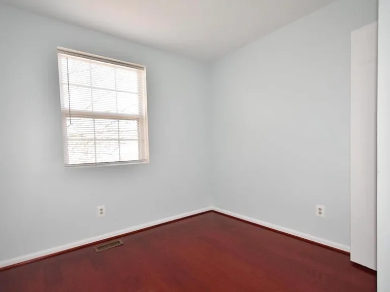 24 Bristow Ct — Photo 16