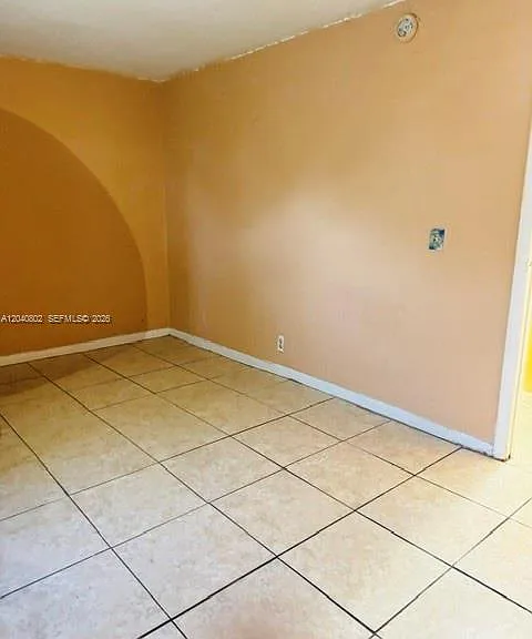 4160 NW 21st St #201G — Photo 9