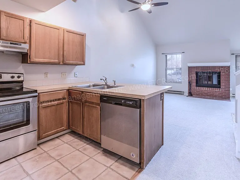 3565 Windmill Dr #D2 — Photo 5