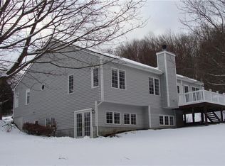 1215 Davinci Dr, Cortland, NY 13045