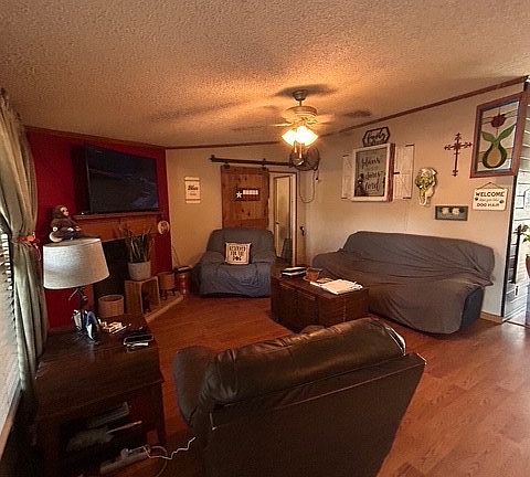 3rd image of 403 County Road 324