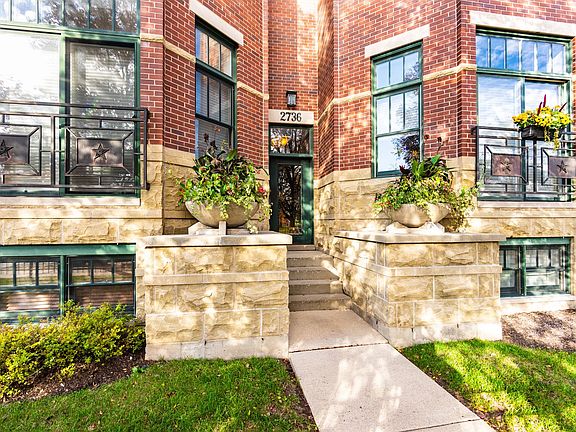 2nd image of 2736 W Montrose Ave APT 3E
