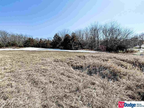 3rd image of 601 S Lakeview Way