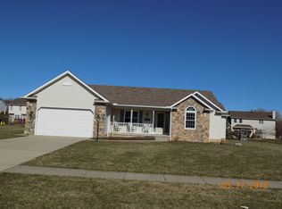 923 Rome Beauty Dr, Amherst, OH 44001