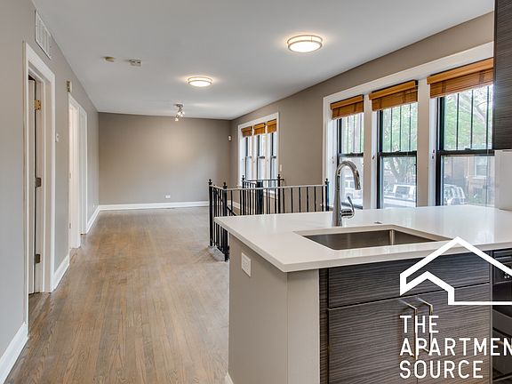 5th image of 2637 W Wellington Ave #1E