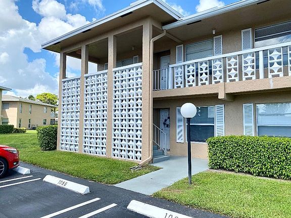 2nd image of 2411 Papaya Drive #101