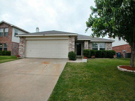2216 Bradford Pear Drive