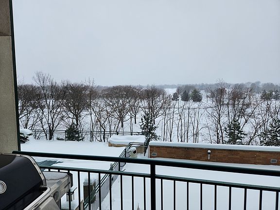 3rd image of 6420 Double Eagle Dr Unit 403