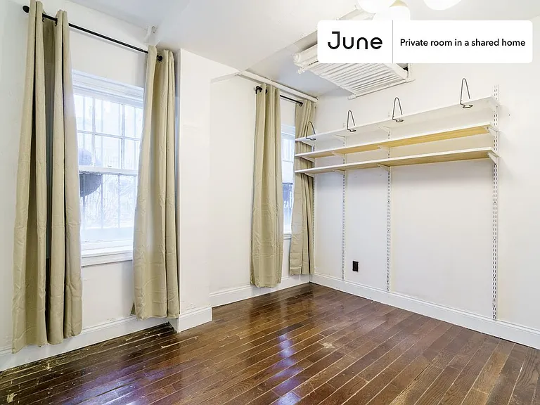260 Lafayette Ave #C — Photo 2