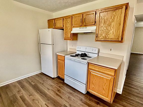 4th image of 1029 Merrick Dr #1