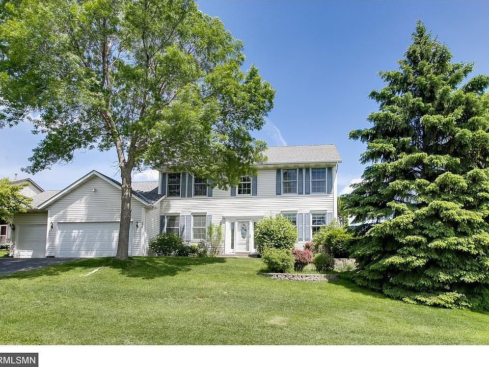 1st image of 875 Winterberry Dr