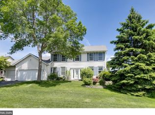 875 Winterberry Dr, Woodbury, MN 55125