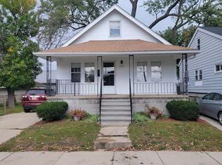 869 E Bennett Ave, Ferndale, MI 48220