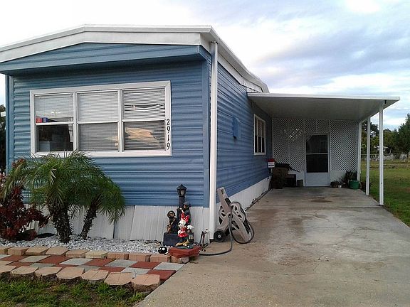 2nd image of 2919 Canyon Dr #677
