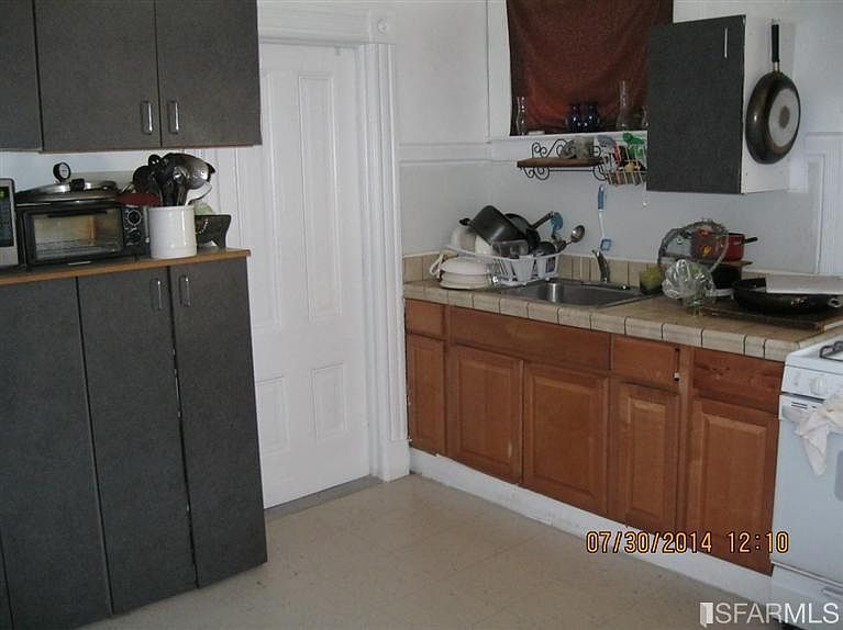 2nd image of 249 Brussels St