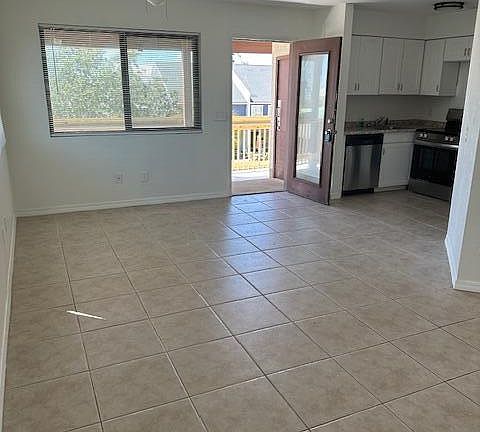 2nd image of 4114 Holiday Dr APT 7