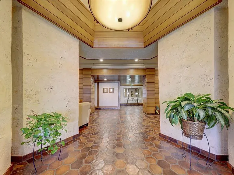 400 Island Way #308 — Photo 31