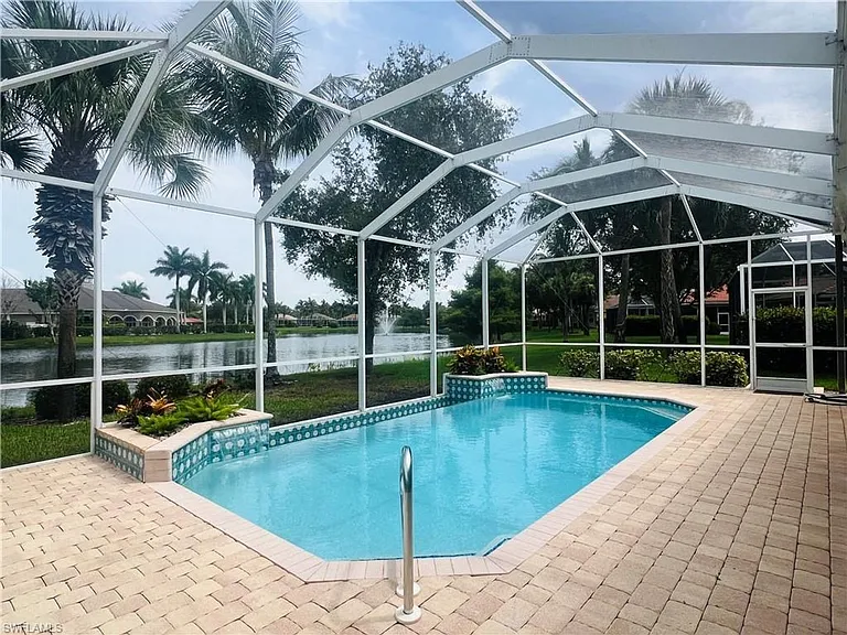 14265 Manchester Dr — Photo 25