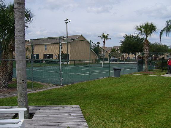 4th image of 707 Florida Palms Ct