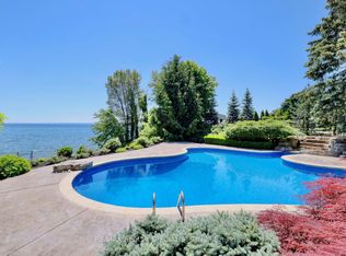 4038 Lakeshore Rd, Burlington, ON L7L1A1